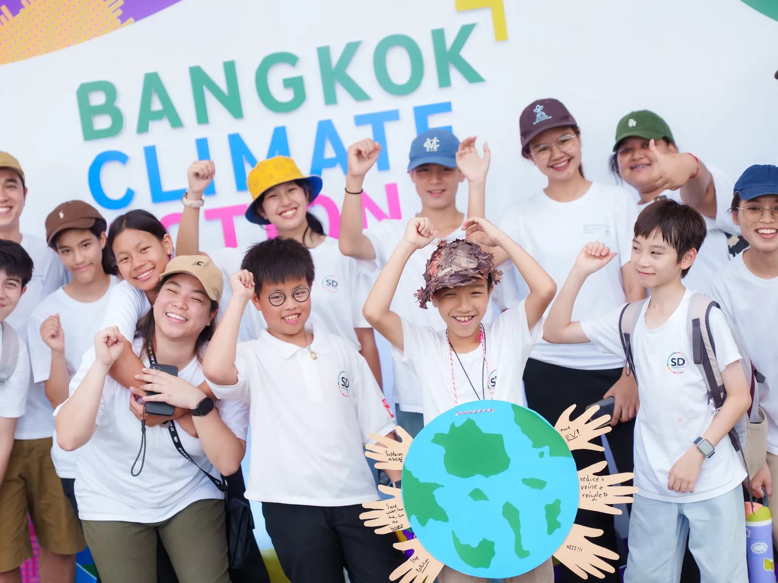 เยาวชนร่วมเฉลิมฉลองในงาน Bangkok Climate Action Week